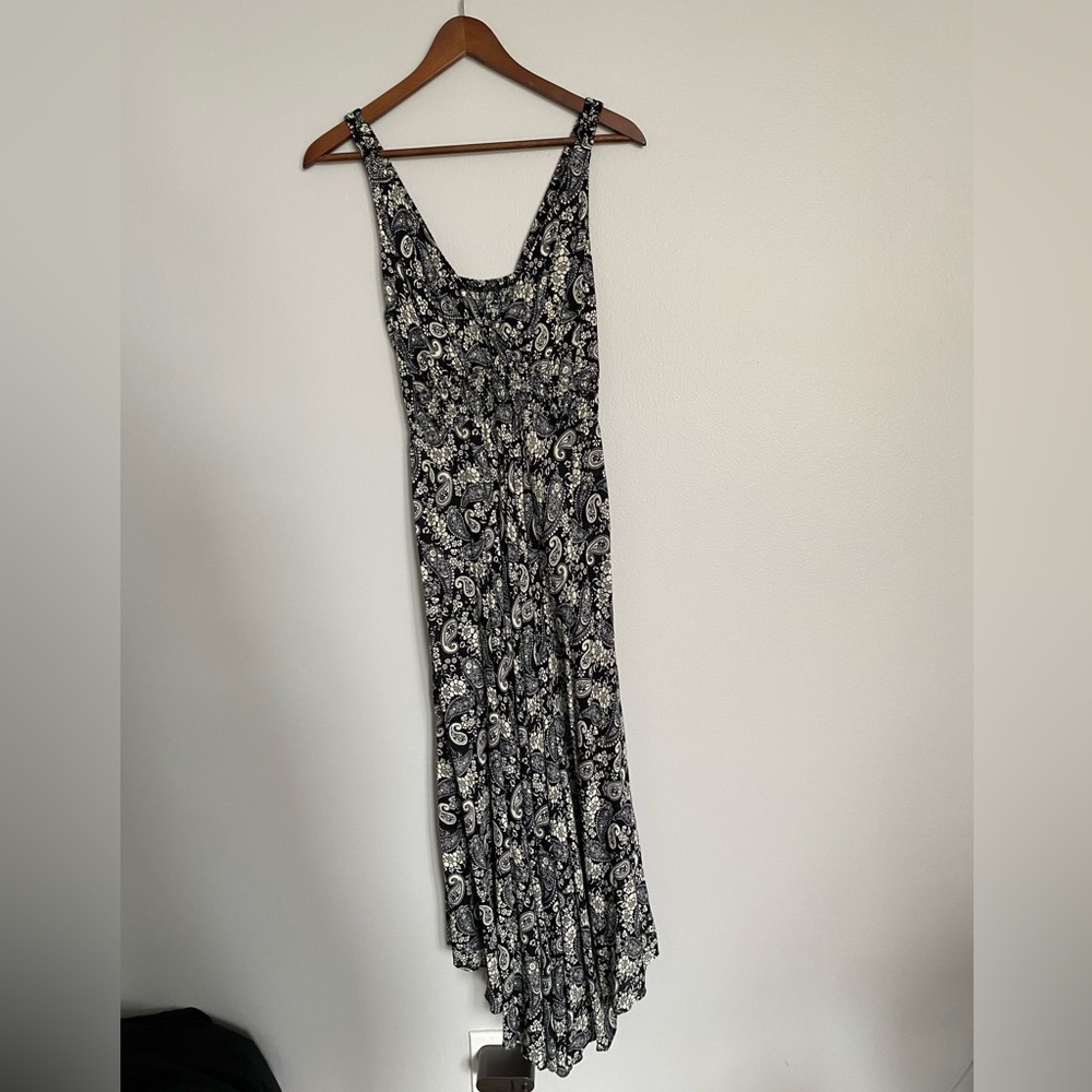 Paisley print flowy dress